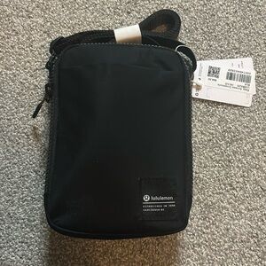 Lululemon Easy Access Crossbody